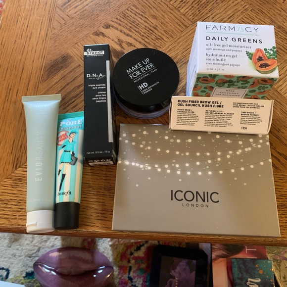 Random makeup and skin care - Picture 2 of 2